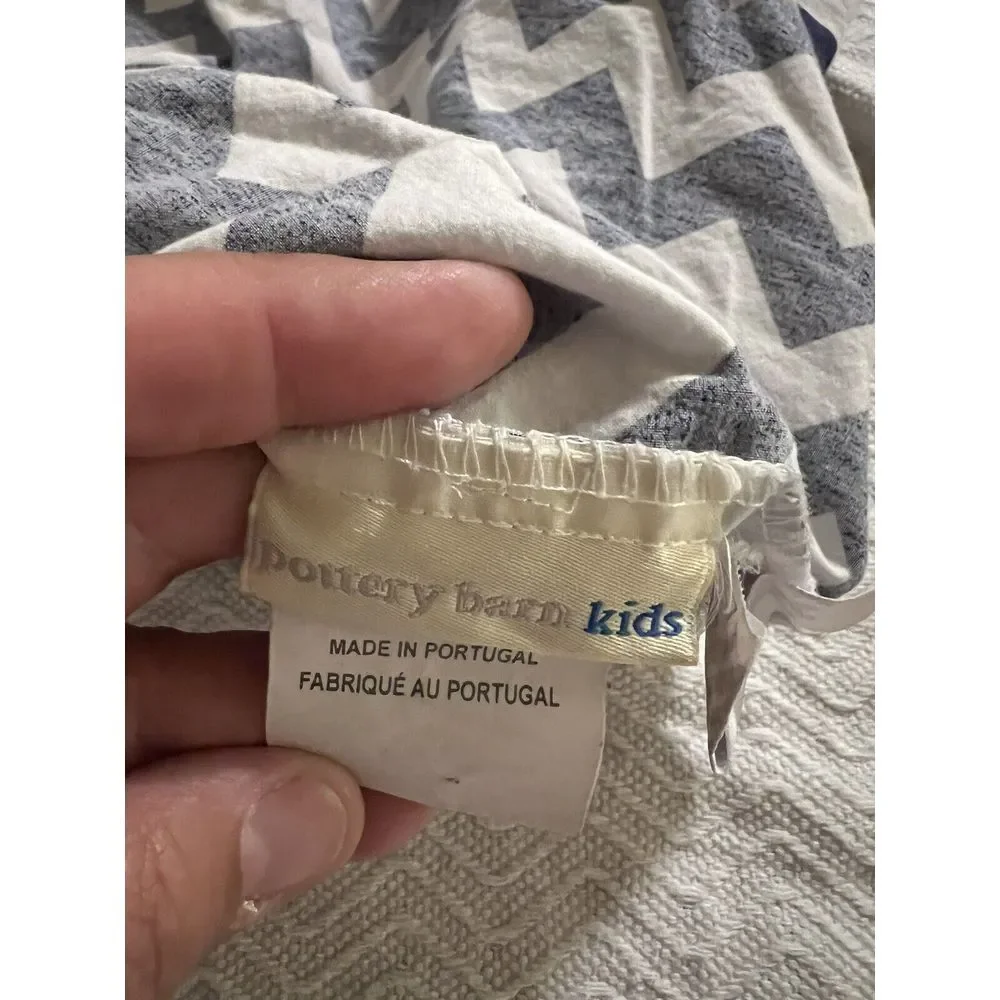 Pottery‎ Barn Kids Navy Blue Chevron Baby Bed Toddler Bed Sheet C10